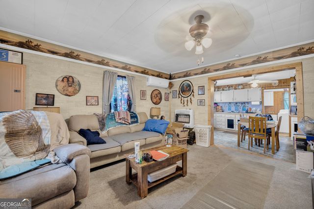 180 Liberty Circle, Hartwell, GA 30643