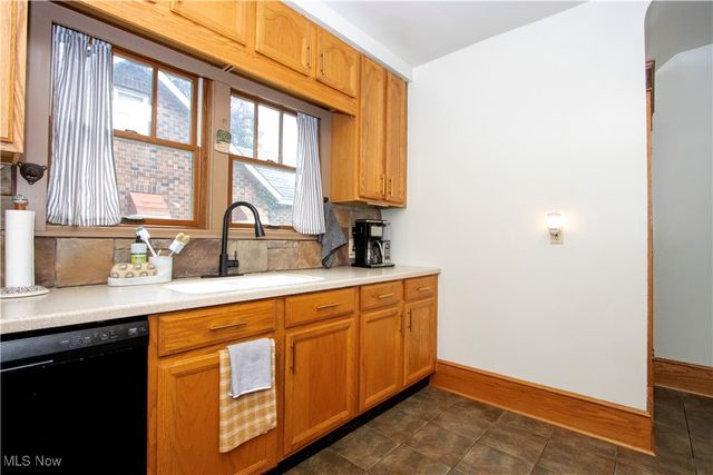 178 Fairlawn Avenue, Wadsworth, OH 44281