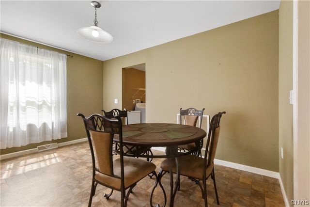 7124 New Route 31, Van Buren, NY 13027