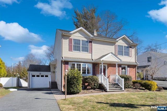 12 Wilson Terrace, Waldwick, NJ 07463