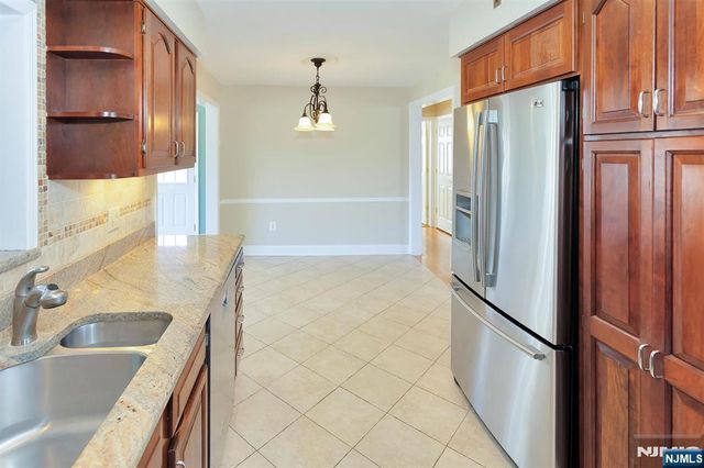 12 Wilson Terrace, Waldwick, NJ 07463