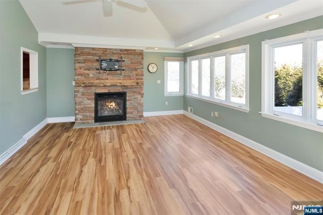12 Wilson Terrace, Waldwick, NJ 07463
