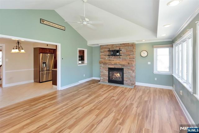 12 Wilson Terrace, Waldwick, NJ 07463