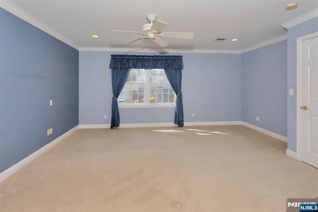 12 Wilson Terrace, Waldwick, NJ 07463