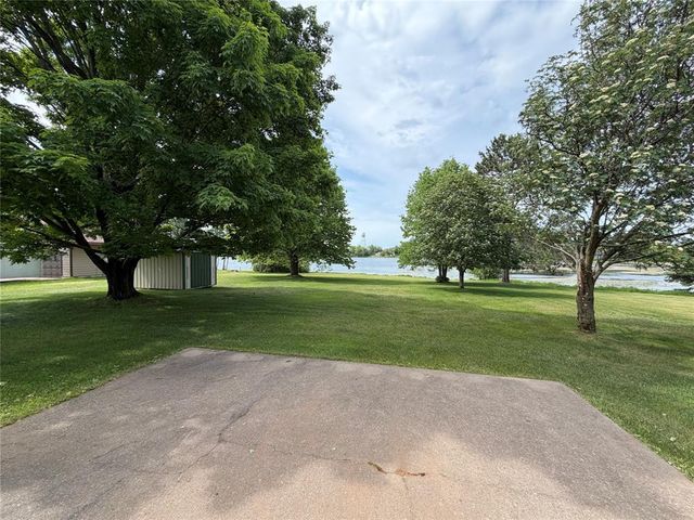 15673 Lakewood Drive, Hayward, WI 54843