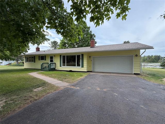 15673 Lakewood Drive, Hayward, WI 54843