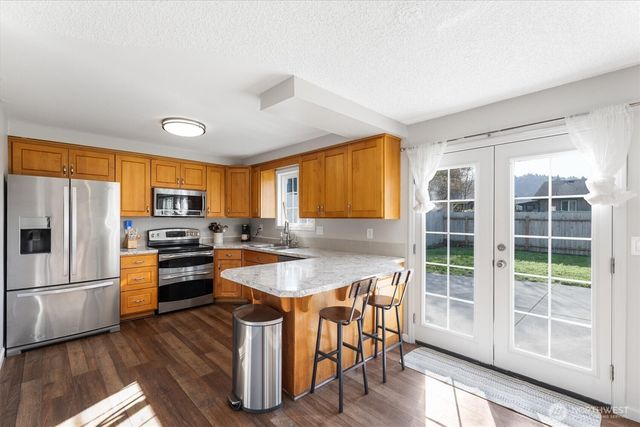 4421 Olympia Way, Longview, WA 98632