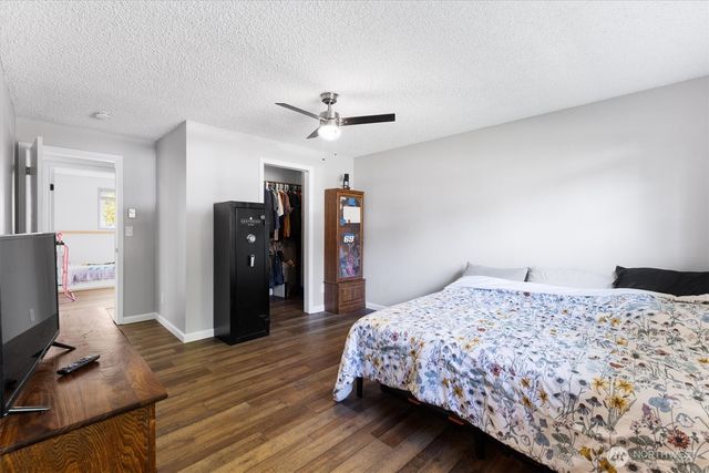 4421 Olympia Way, Longview, WA 98632