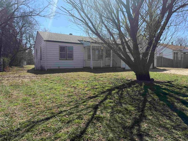 1521 E Alta, Wichita, KS 67216