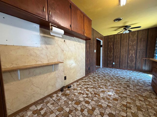 1521 E Alta, Wichita, KS 67216