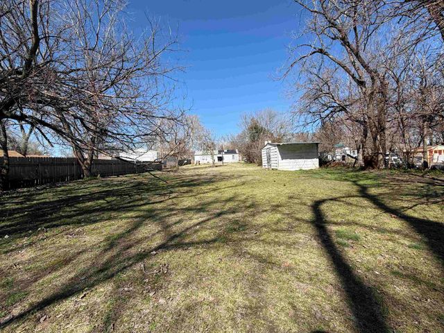 1521 E Alta, Wichita, KS 67216