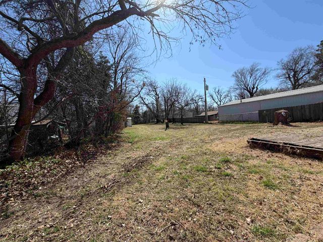 1521 E Alta, Wichita, KS 67216