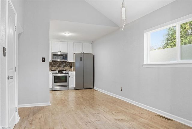 5523 Sandpiper LN, Norfolk, VA 23502