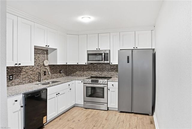 5523 Sandpiper LN, Norfolk, VA 23502