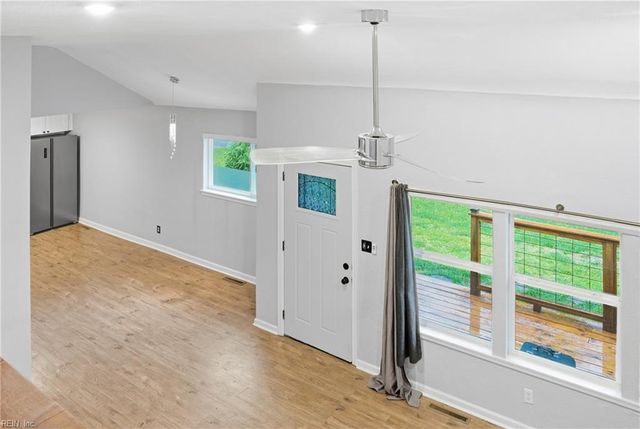 5523 Sandpiper LN, Norfolk, VA 23502