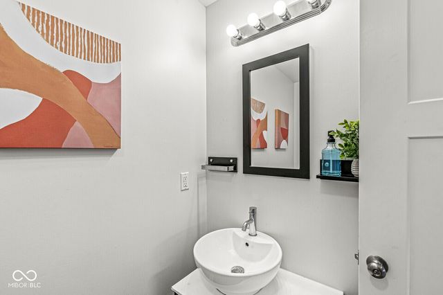 325 Sanders Street, Indianapolis, IN 46225