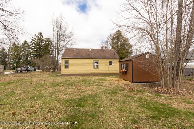 823 Loa Street, Lansing, MI 48910