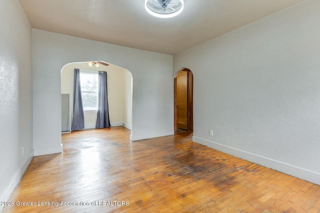 823 Loa Street, Lansing, MI 48910