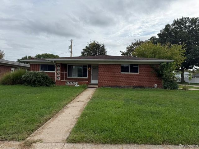 33066 Twickingham Drive, Sterling Heights, MI 48310