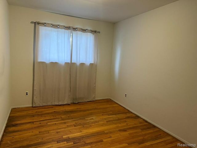 33066 Twickingham Drive, Sterling Heights, MI 48310