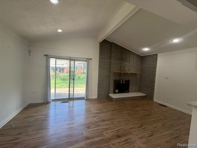 33066 Twickingham Drive, Sterling Heights, MI 48310