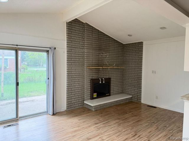33066 Twickingham Drive, Sterling Heights, MI 48310