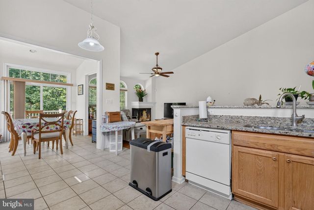 27 HEARTHSTONE BLVD, Pemberton, NJ 08068