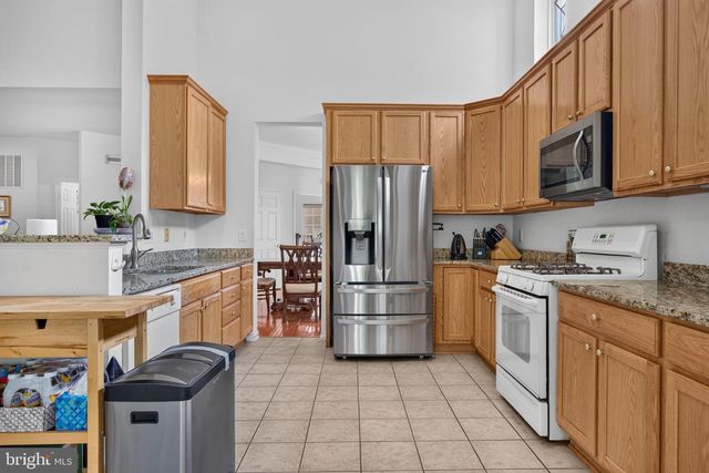 27 HEARTHSTONE BLVD, Pemberton, NJ 08068