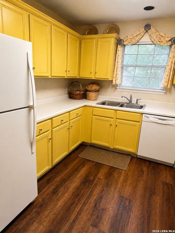 7114 Snowden Crest, San Antonio, TX 78240