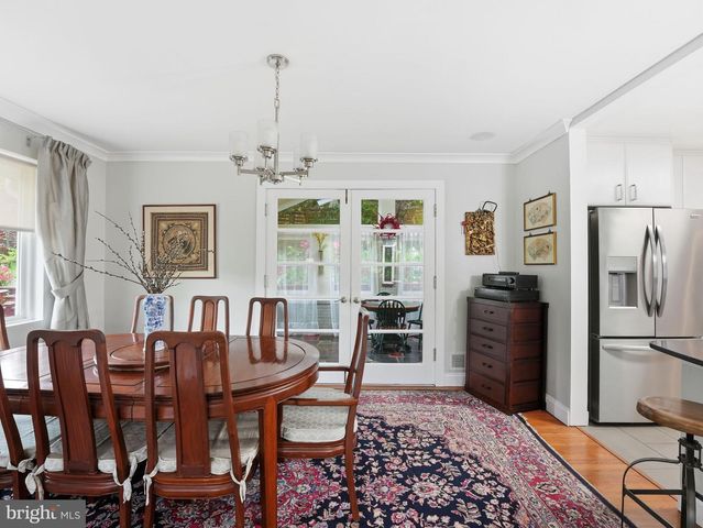 700 26TH PL S, Arlington, VA 22202