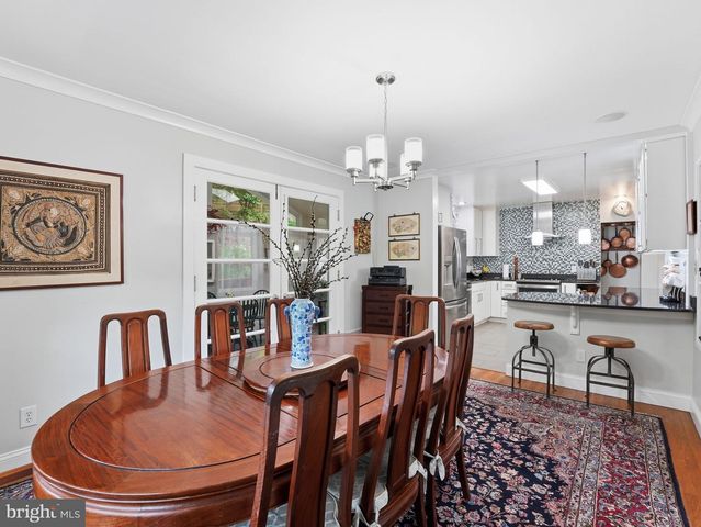700 26TH PL S, Arlington, VA 22202