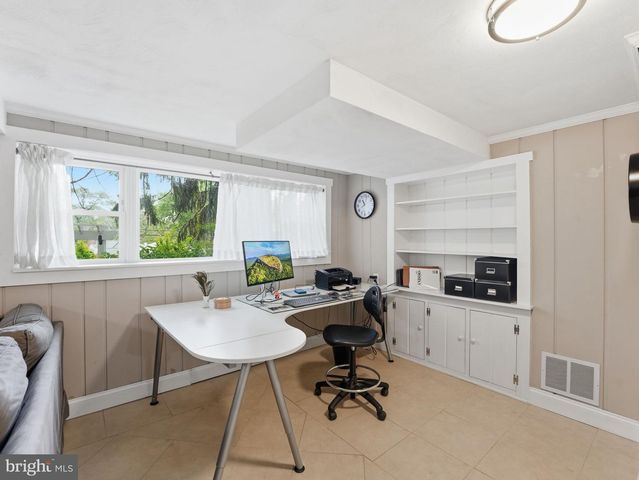 700 26TH PL S, Arlington, VA 22202