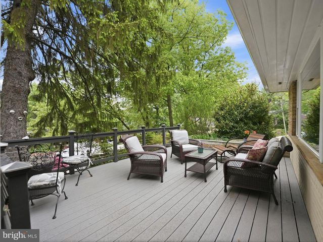 700 26TH PL S, Arlington, VA 22202
