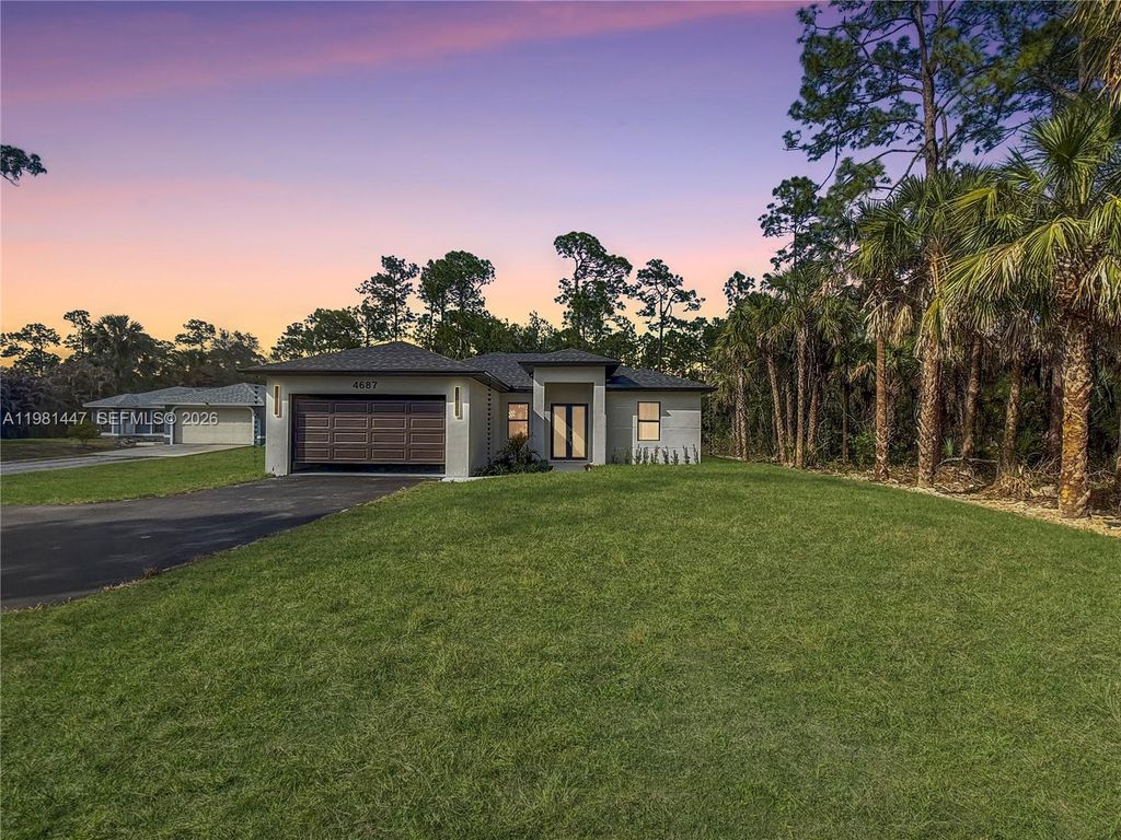 4687 14 AVE SE, Naples, FL 34117