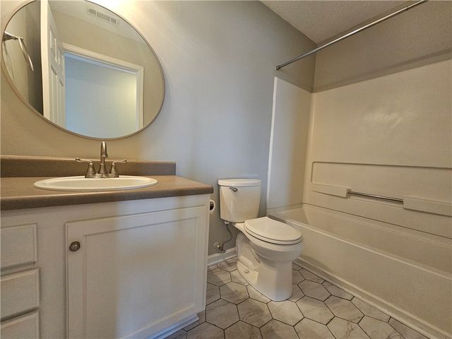 1023 Harts Cove Way, Seneca, SC 29678