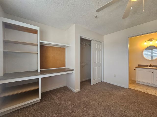 1023 Harts Cove Way, Seneca, SC 29678