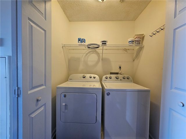 1023 Harts Cove Way, Seneca, SC 29678