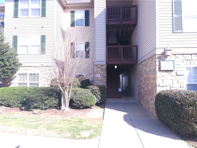 1023 Harts Cove Way, Seneca, SC 29678