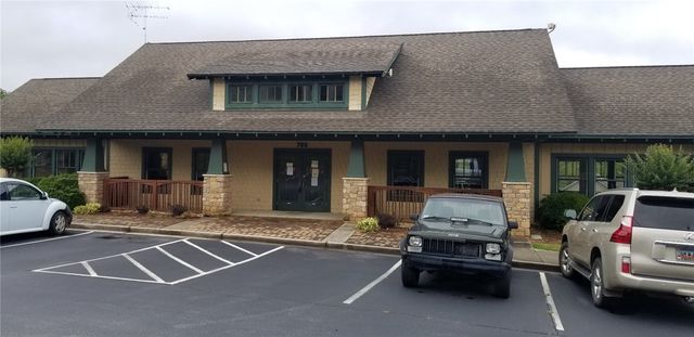 1023 Harts Cove Way, Seneca, SC 29678