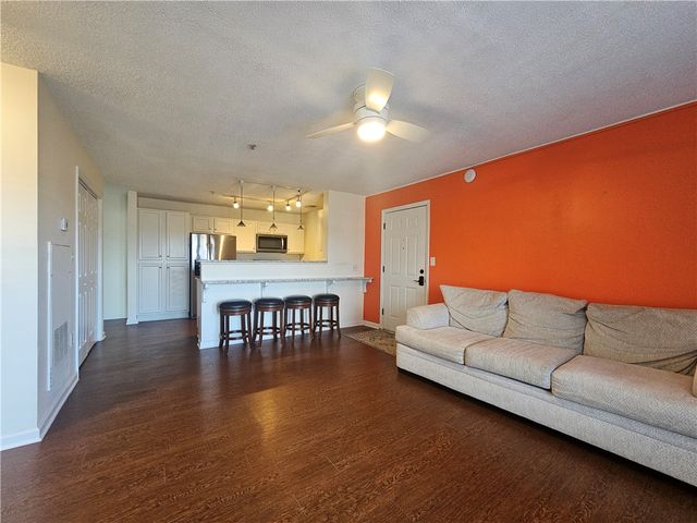 1023 Harts Cove Way, Seneca, SC 29678