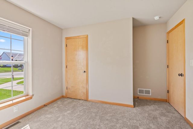 1280 Wrenfield WAY, Oconomowoc, WI 53066