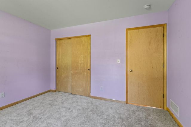 1280 Wrenfield WAY, Oconomowoc, WI 53066