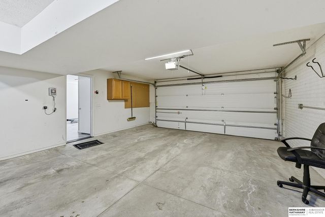 7707 S 162nd Street, Omaha, NE 68136