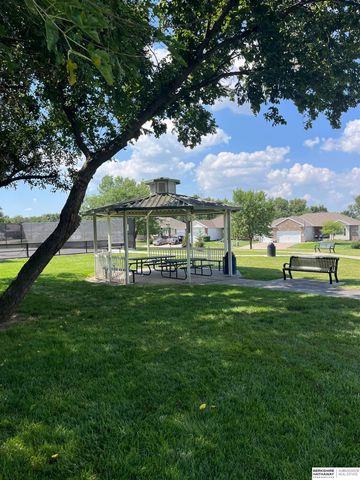 7707 S 162nd Street, Omaha, NE 68136