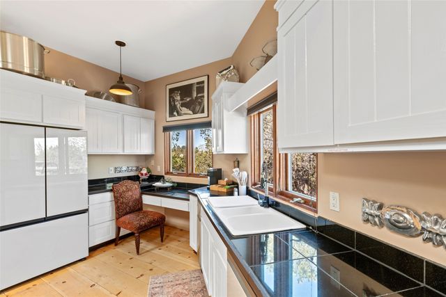 1327 Old Pecos Trail, Santa Fe, NM 87505