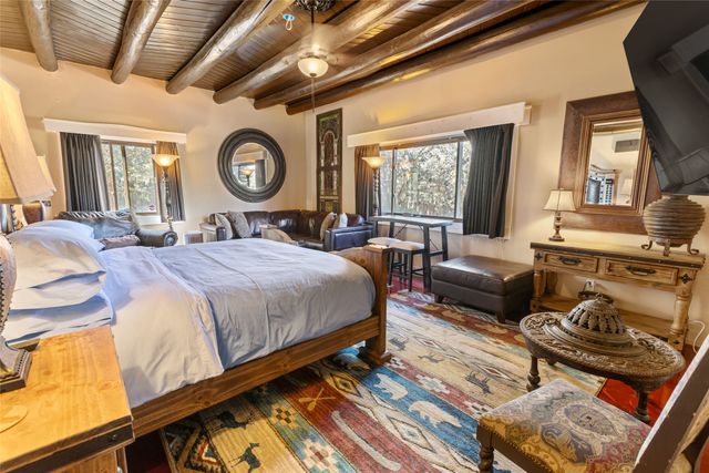 1327 Old Pecos Trail, Santa Fe, NM 87505