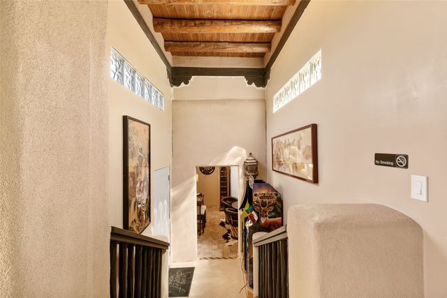 1327 Old Pecos Trail, Santa Fe, NM 87505