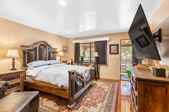1327 Old Pecos Trail, Santa Fe, NM 87505