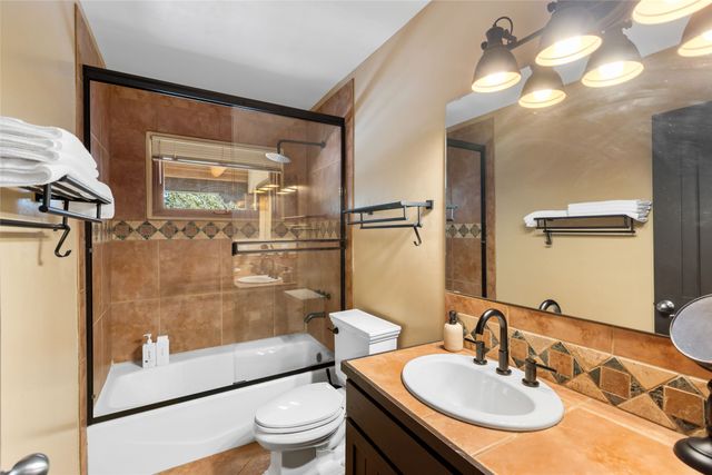 1327 Old Pecos Trail, Santa Fe, NM 87505