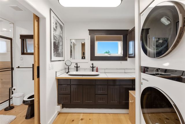 1327 Old Pecos Trail, Santa Fe, NM 87505